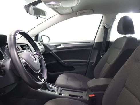 Used 2019 Volkswagen e-Golf SE w/ Driver Assistance Package image 13