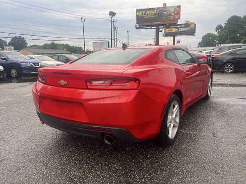Used 2016 Chevrolet Camaro LT RWD image 5
