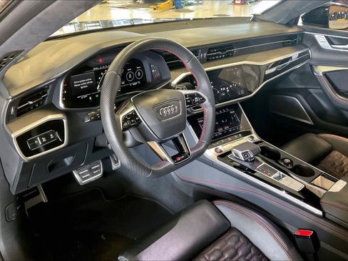 Used 2024 Audi RS 7 Performance w/ Black Optic Package image 17