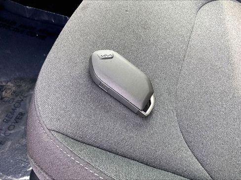 Used 2025 Kia K4 LXS image 34