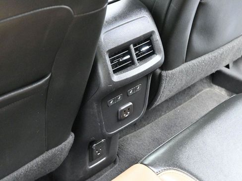 Used 2022 Chevrolet Equinox Premier FWD image 33
