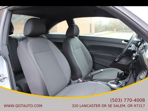 Used 2012 Volkswagen Beetle 2.5 image 18
