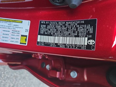 Used 2026 Toyota Corolla LE FWD image 32