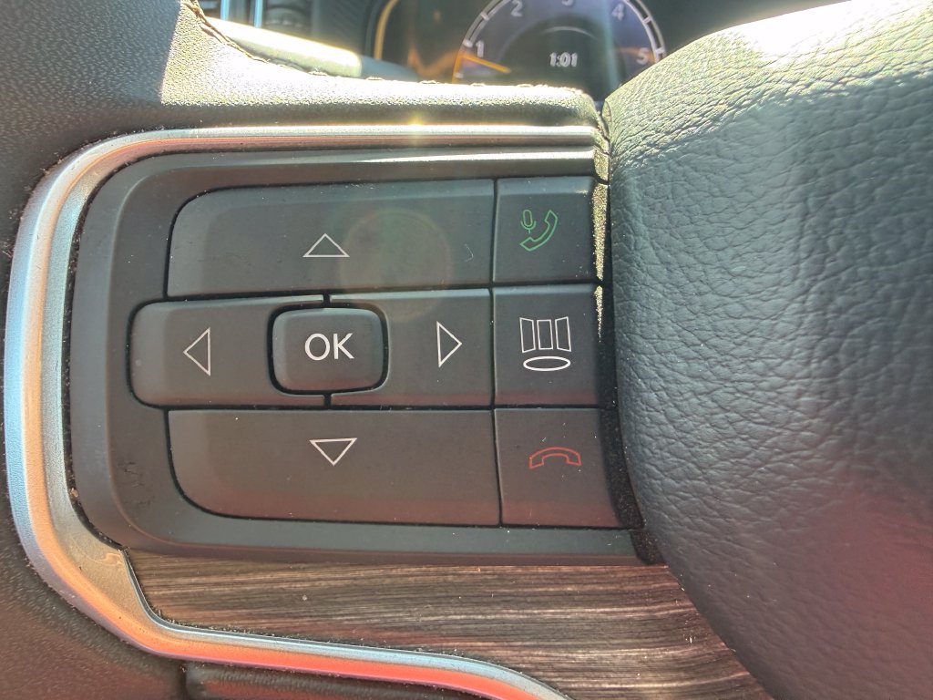 Used 2024 Jeep Wagoneer Series II AWD/4WD image 18