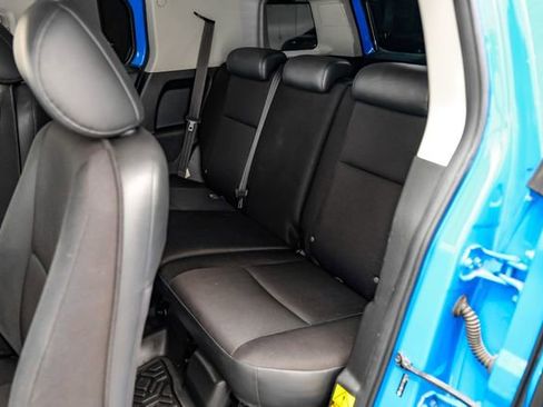 Used 2007 Toyota FJ Cruiser 4WD image 28