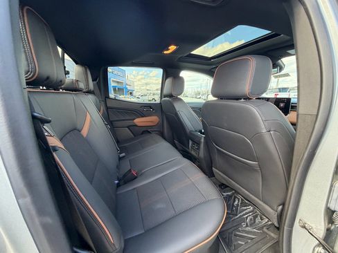 Used 2024 GMC Canyon AT4 w/ Technology Package image 14