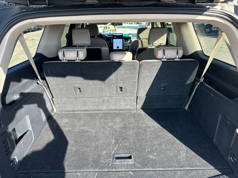 Used 2023 Ford Expedition Max Limited RWD image 9