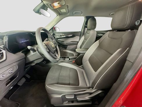 Used 2026 Chevrolet TrailBlazer LT FWD image 13