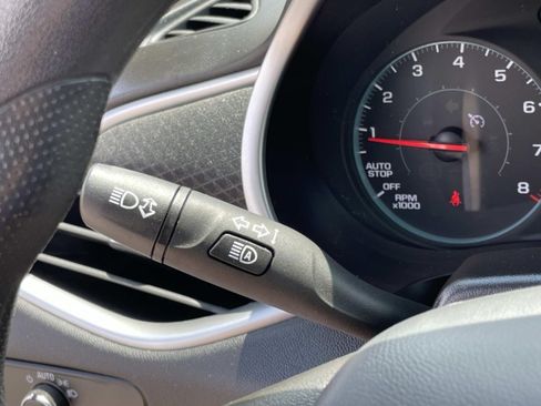 Used 2023 Chevrolet Malibu LS FWD image 28