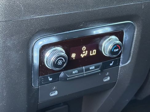 Used 2022 GMC Yukon Denali image 20