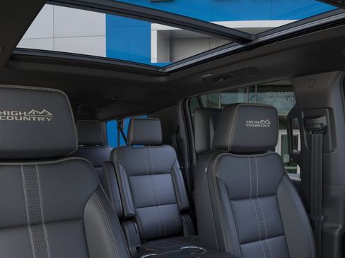 New 2026 Chevrolet Suburban High Country AWD/4WD image 26