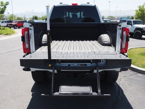 Used 2024 Ford F350 Platinum image 23