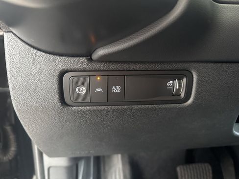 New 2026 Chevrolet Equinox EV LT image 17