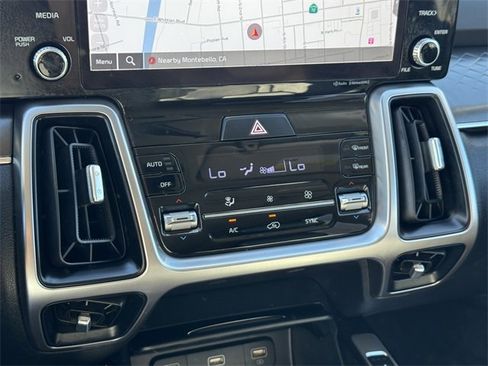 Used 2022 Kia Sorento S w/ Panoramic Sunroof Package image 23
