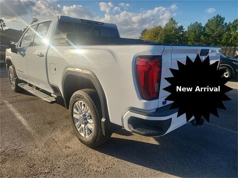 Used 2020 GMC Sierra 2500 Denali w/ Denali Ultimate Package image 3