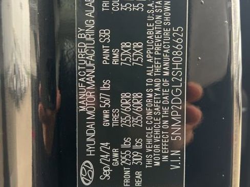 Used 2025 Hyundai Santa Fe SEL image 11