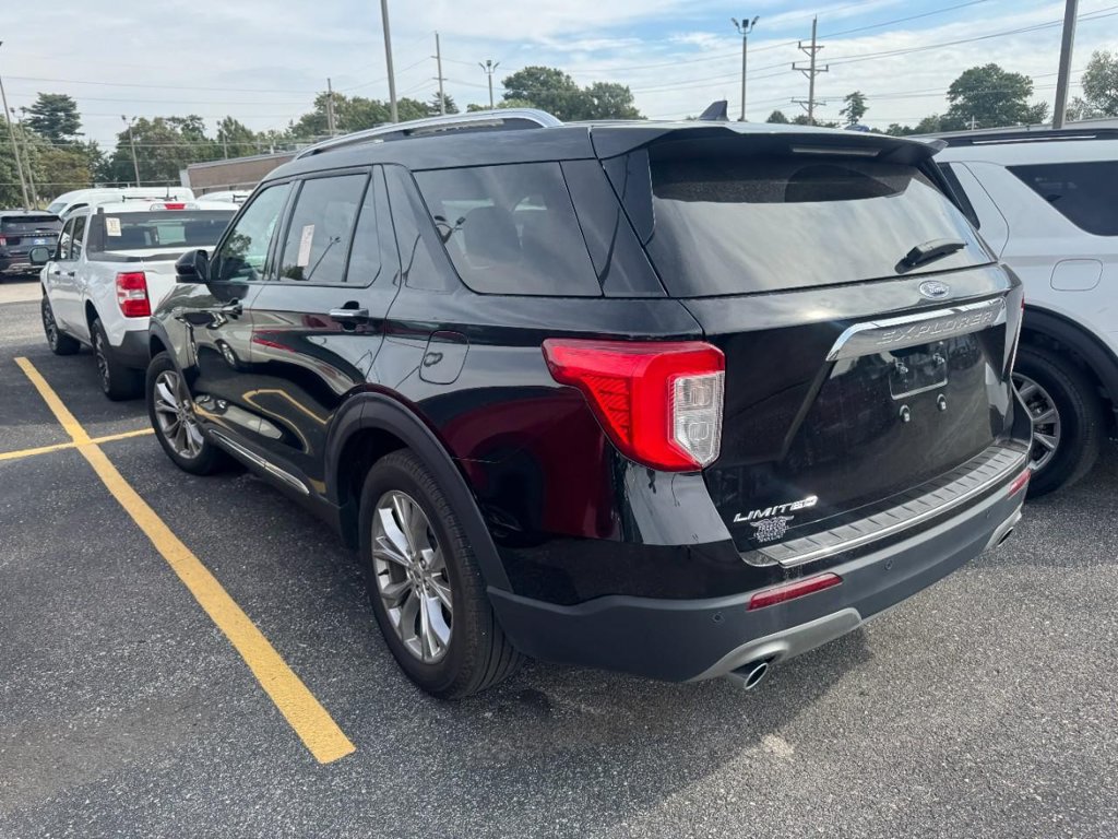 Used 2024 Ford Explorer Limited RWD image 8