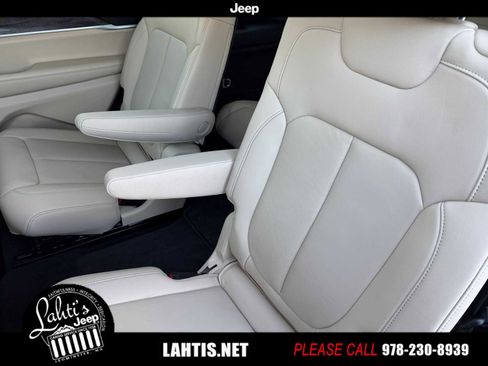 Certified 2022 Jeep Grand Cherokee L Limited image 30