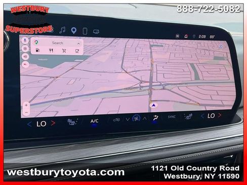 Used 2025 Chevrolet Suburban Z71 AWD/4WD image 35