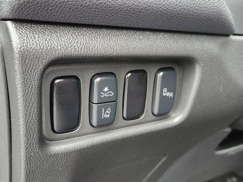 Used 2024 Mitsubishi Outlander Sport ES AWD/4WD image 22