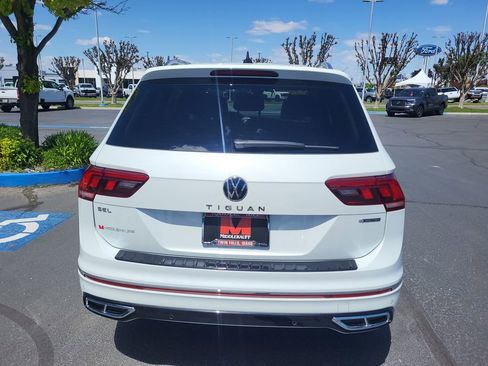 Used 2024 Volkswagen Tiguan SEL R-Line AWD/4WD image 4