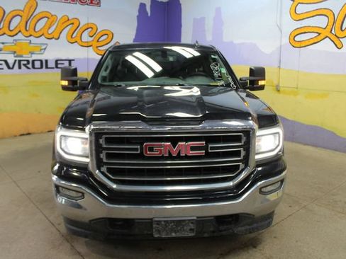 Used 2017 GMC Sierra 1500 SLE w/ Max Trailering Package AWD/4WD image 3