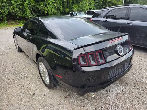Used 2013 Ford Mustang Premium RWD image 7