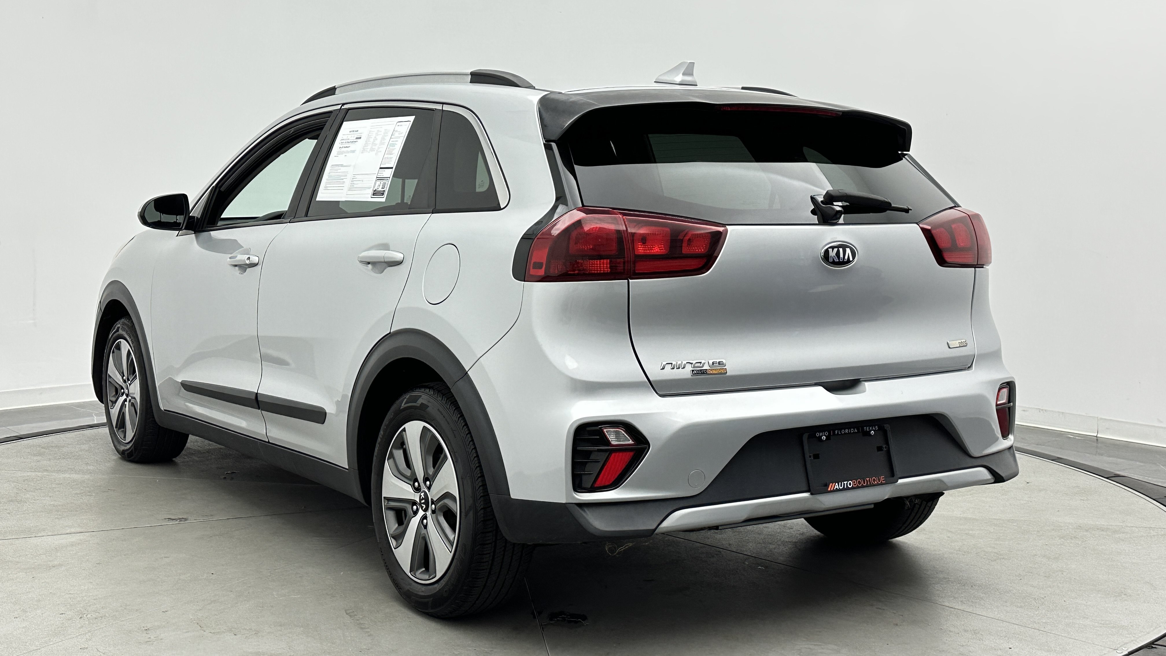 Used 2020 Kia Niro LX FWD image 5