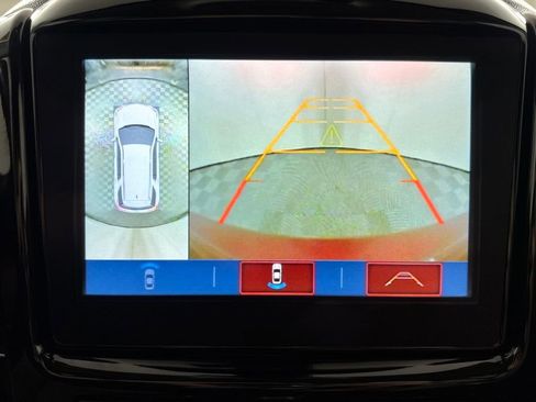 Used 2018 Chevrolet Traverse High Country image 18