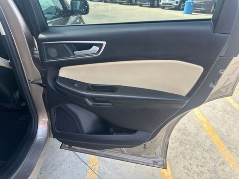 Used 2021 Ford Edge SEL w/ Convenience Package AWD/4WD image 30