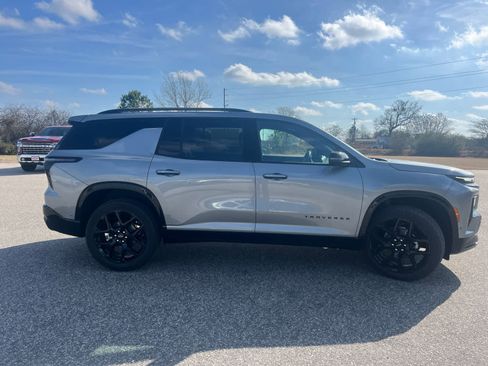 New 2026 Chevrolet Traverse RS w/ LPO, Illumination Package image 10