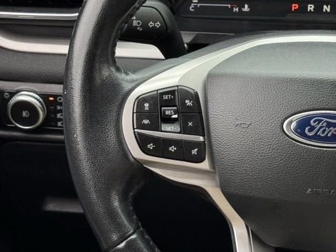 Used 2022 Ford Explorer XLT w/ Equipment Group 202A image 17