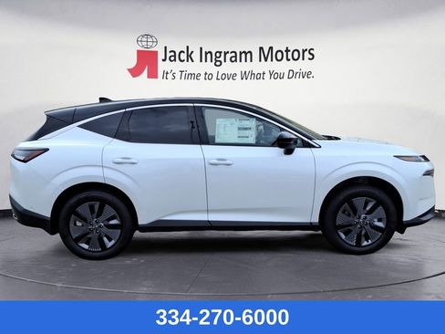 New 2025 Nissan Murano SL image 6