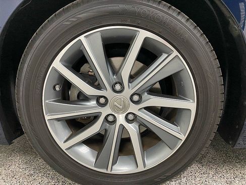 Used 2016 Lexus ES 300h image 23