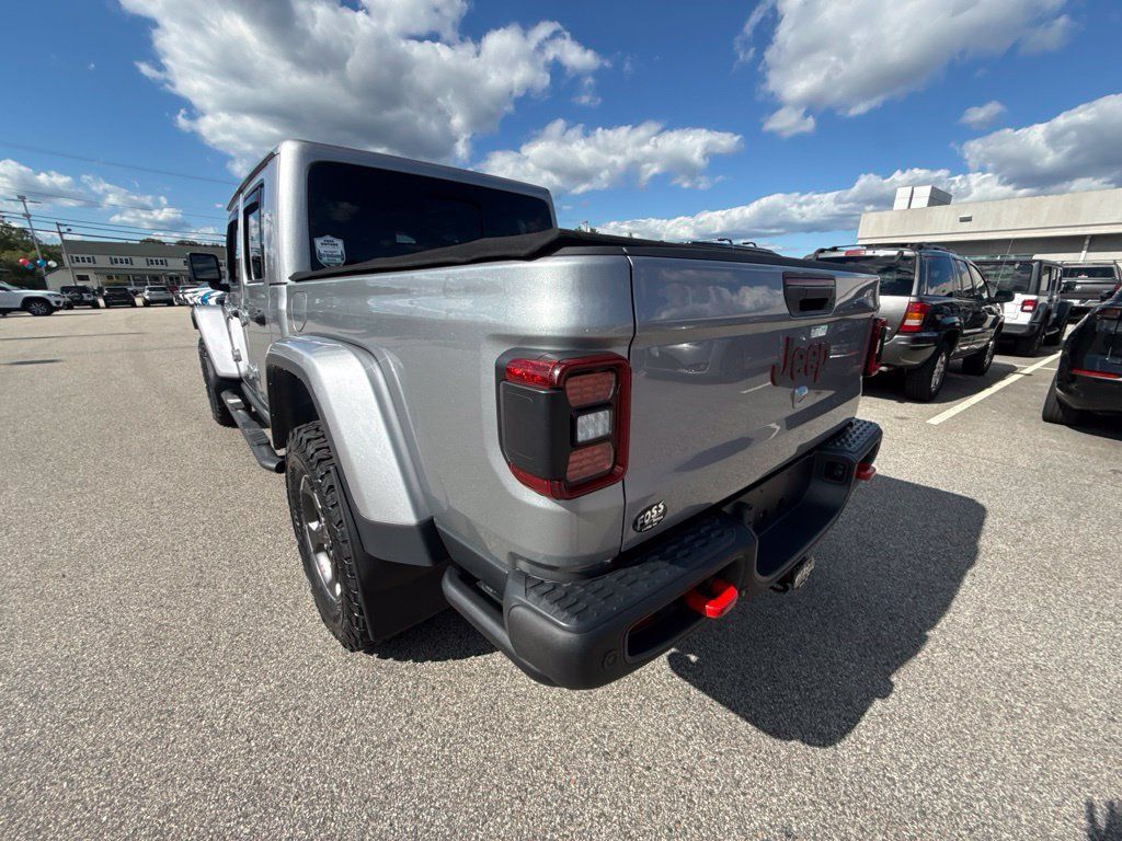 Certified 2021 Jeep Gladiator Rubicon AWD/4WD image 3