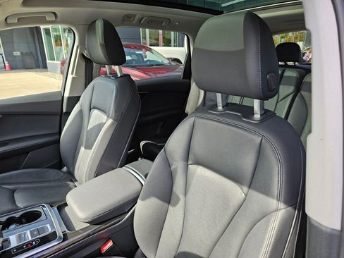 Used 2023 Audi Q7 3.0T Premium Plus image 18