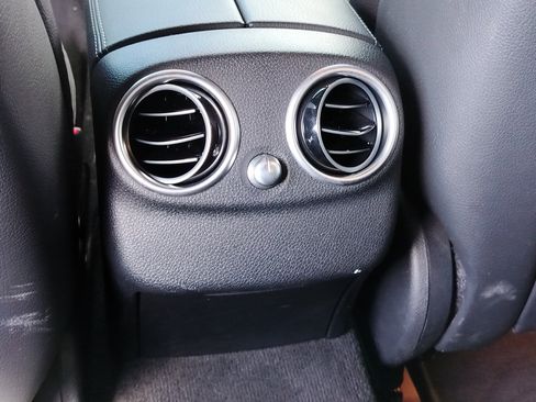 Used 2021 Mercedes-Benz C 300 Sedan image 17