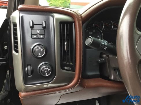 Used 2016 Chevrolet Silverado 3500 High Country w/ Duramax Plus Package image 28