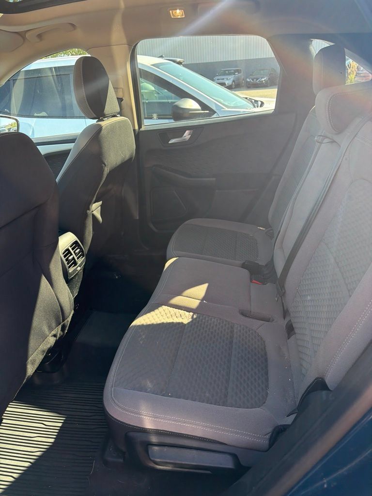 Used 2020 Ford Escape SE FWD image 6