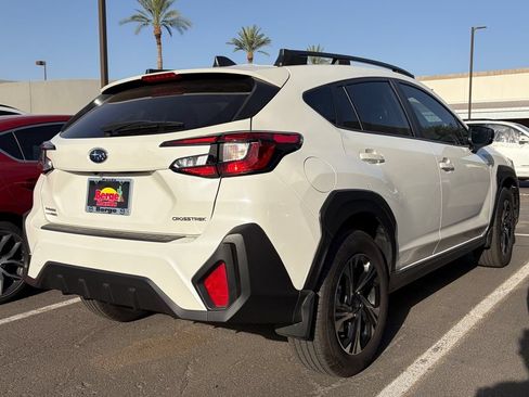 Used 2024 Subaru Crosstrek 2.0i Premium AWD/4WD image 4
