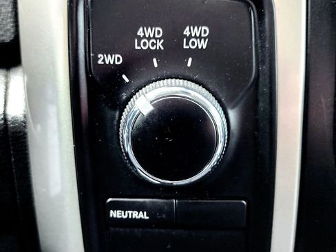 Used 2016 RAM 2500 SLT image 24