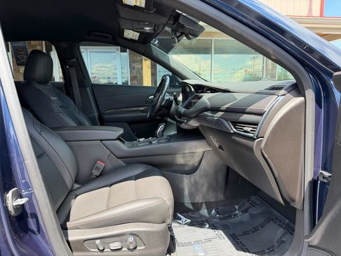 Used 2019 Cadillac XT4 Sport w/ Cold Weather Package AWD/4WD image 23