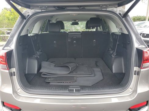 Used 2019 Kia Sorento EX image 23