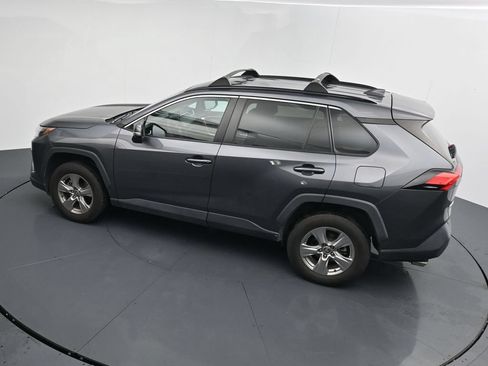 Used 2022 Toyota RAV4 XLE AWD/4WD image 13