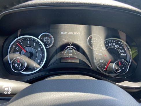Used 2023 RAM 1500 Big Horn AWD/4WD image 17