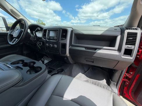 Used 2018 RAM 3500 Tradesman w/ Chrome Appearance Group image 22