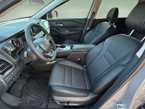 Used 2026 Nissan Rogue Dark Armor FWD image 18