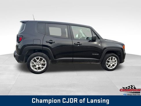 Used 2023 Jeep Renegade Latitude image 7