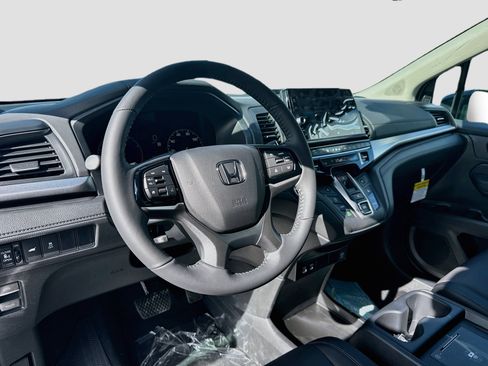 New 2026 Honda Odyssey EX-L image 9