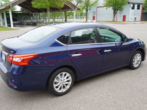 Used 2019 Nissan Sentra SV FWD image 10